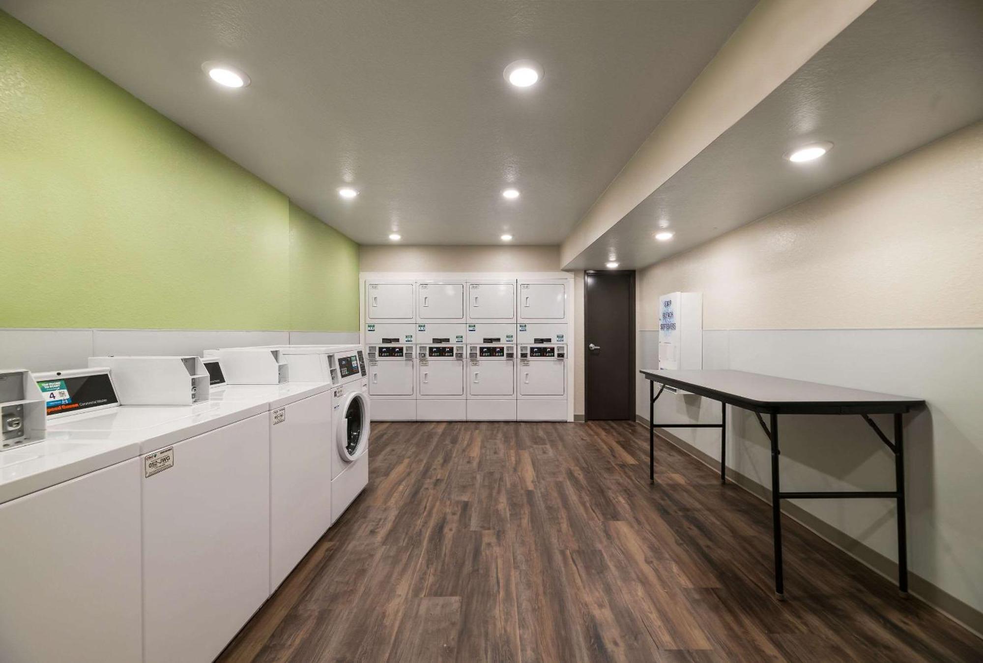Woodspring Suites Cocoa Beach - Rockledge Buitenkant foto
